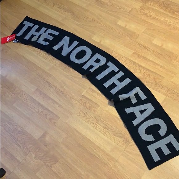NWT The North Face Logo Scarf - Black/ Gray - Picture 8 of 10